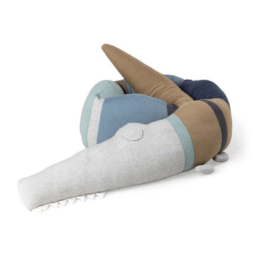 Sebra Stickad Kudde - Sleepy Croc - Dusty Blue Mix