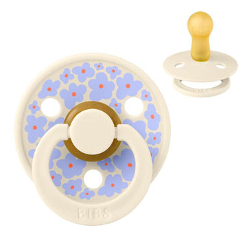Bibs Rund Colour Napp - strl. 2 - naturgummi - Studio - Jasmine Field - Elfenben