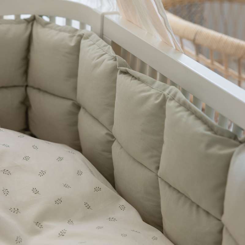 Sebra Sängskydd - Kapok - Dimgrön 