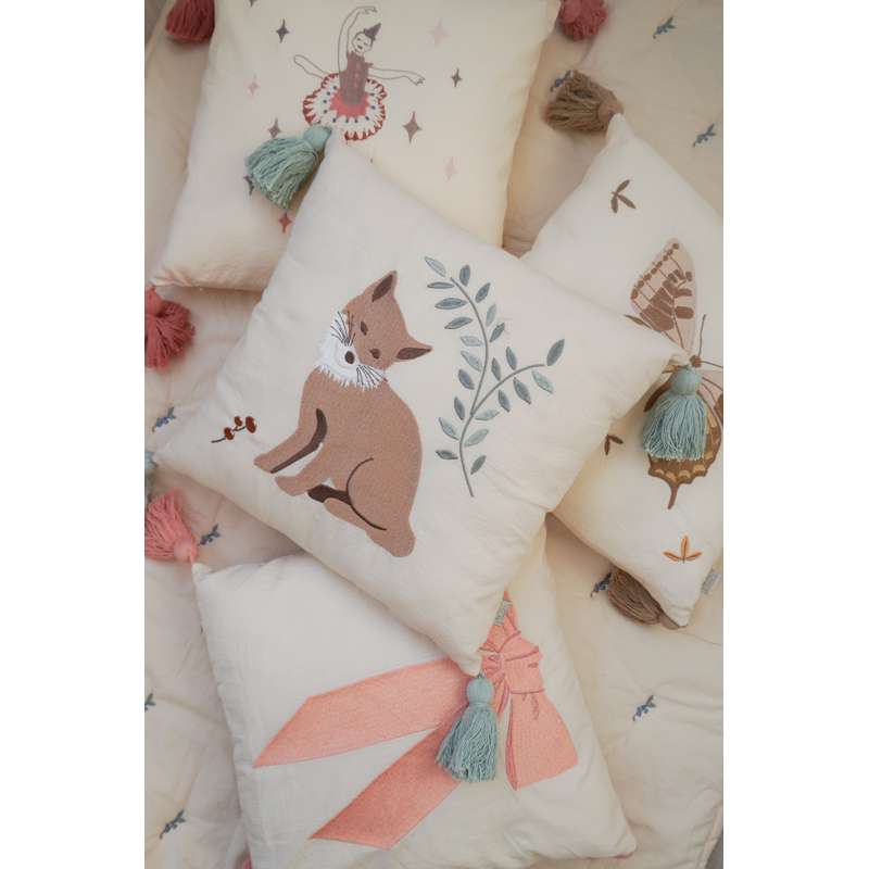 Cam Cam Copenhagen Kudde - Broderad - OCS - Woodland